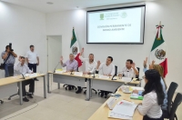 Avanza ley para prohibir popotes y bolsas de pl&aacute;sticos