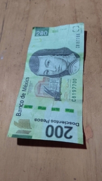 Alertan sobre circulaci&oacute;n de billetes falsos