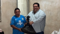 Entrega PT Yucat&aacute;n apoyos a productores ap&iacute;colas  &nbsp;