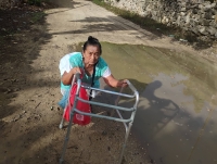 Adulta mayor lesionada tras ca&iacute;da