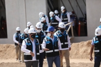 Gobernador supervisa construcci&oacute;n del centro log&iacute;stico de Amazon