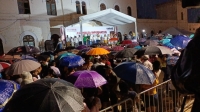 Aguacero y acarreo en asamblea de Claudia Sheinbaum  &nbsp;