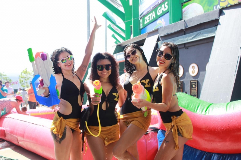 Las “fieras” llevan la playa al Parque Kukulcán
