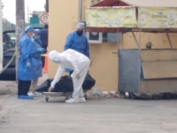 Muere a un costado del Palacio Municipal de Kanas&iacute;n