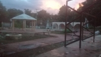 Lol-Beh, Chemax sin agua ni luz desde hace una semana