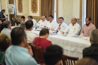 Sahu&iacute; presenta agenda tur&iacute;stica al sector hotelero