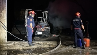 Incendio devora  bodega en  Kanas&iacute;n