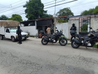 Polic&iacute;as se movilizan por presunto hombre armado