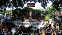Ayuntamiento de M&eacute;rida monta monumental altar de muertos