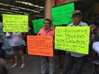 Protestan contra visita de V&iacute;ctor Caballero a Mercado Lucas de G&aacute;lvez