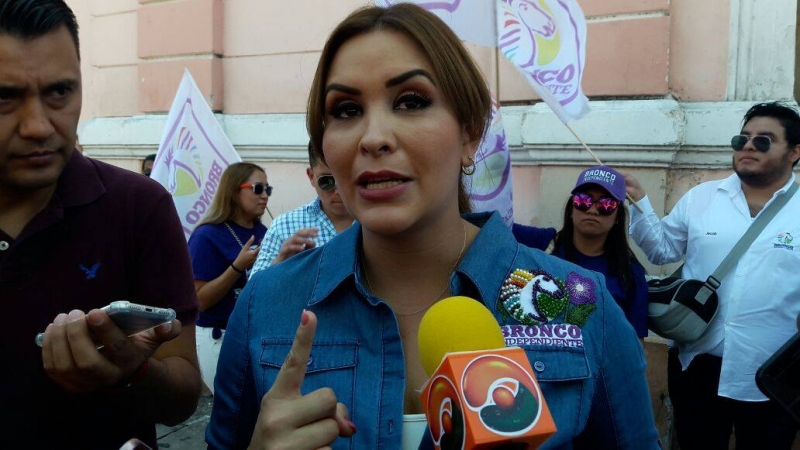 Esposa de "El Bronco" defiende legalidad de candidatura presidencial