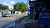 Video: Alcoholizado sujeto roba autom&oacute;vil para despu&eacute;s chocarlo