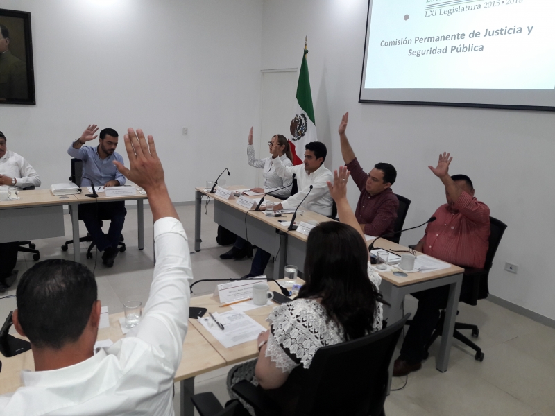 Avalan en Comisión del Congreso a vicefiscal anticorrupción