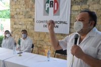 &ldquo;Un tema es la pol&iacute;tica y otra la amistad&rdquo;, ataja l&iacute;der pri&iacute;sta tras reaparici&oacute;n de su &ldquo;amiga&rdquo; Ivonne Ortega&nbsp;