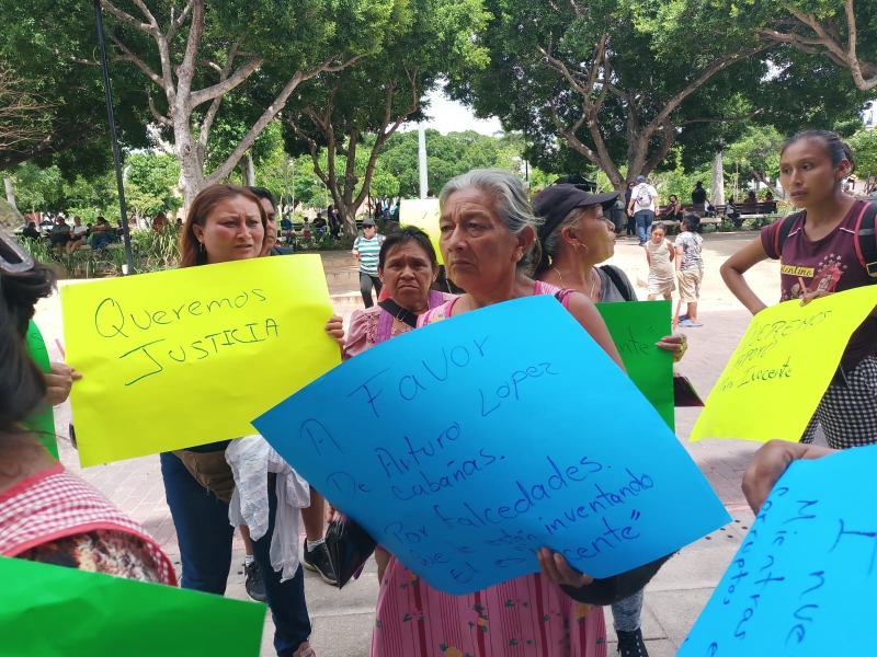 Ayuntamientos  panistas toleran pago por "derecho de piso"