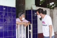 Responde Pablo Gamboa a inquietudes de adultos mayores  &nbsp;