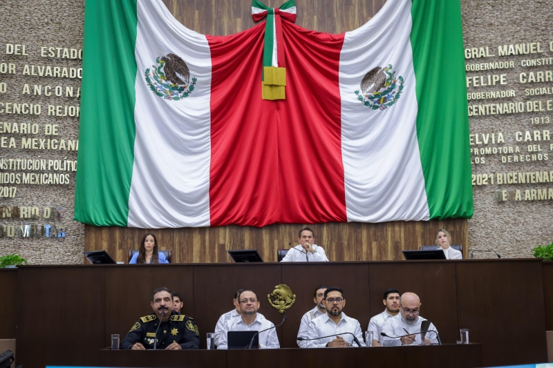 Secretarios comparecen ante Congreso del Estado