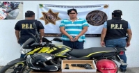 Sospechoso de robo en Ciudad Caucel agrede a polic&iacute;as