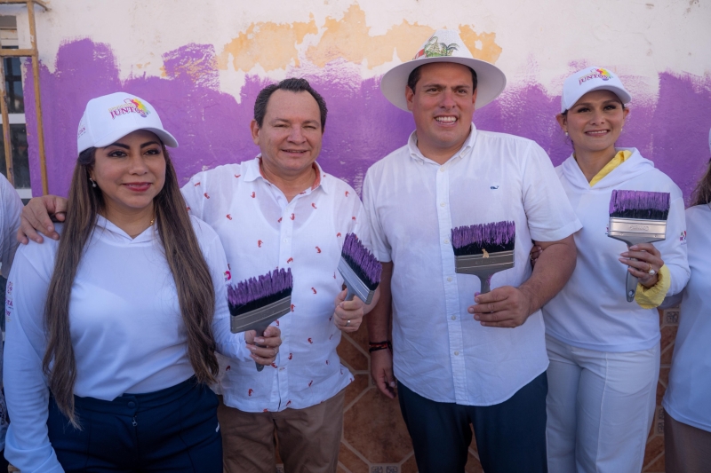 Embellecen casas y fachadas en El Cuyo