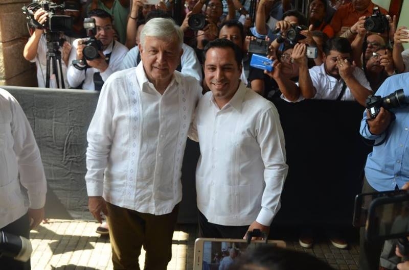 Vila acudirá a toma de protesta de AMLO