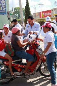 Bajaremos el precio de la gasolina: Ra&uacute;l Paz