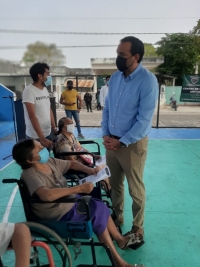 Inicia aplicaci&oacute;n de tercera dosis para adultos mayores