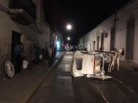 Vuelca calesa en el Centro Hist&oacute;rico