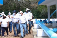 Rehabilitan sistema de agua potable en Celest&uacute;n
