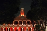 Iluminan Palacio Municipal y Monumento a la Patria por D&iacute;a contra el Sida