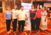 Apoyan a quincea&ntilde;eras de escasos recursos
