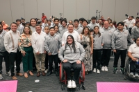 Abanderan a delegación yucateca para la Paralimpiada Nacional