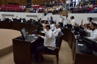 Ampl&iacute;an facultades a Comisi&oacute;n Permanente