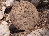 Descubren marcador de juego de pelota en Chich&eacute;n Itz&aacute;