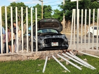 Choque en el centro deja da&ntilde;os materiales