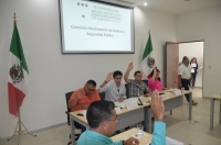 C&aacute;rcel a quien promueva, participe y asista a peleas de perros