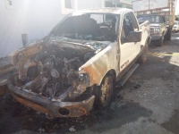 Incendian veh&iacute;culos estacionados en Centro de M&eacute;rida