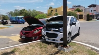 Siniestro Vial en Las Am&eacute;ricas deja da&ntilde;os materiales