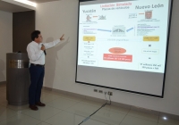 Senador panista denuncia licitaci&oacute;n ama&ntilde;ada