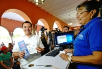 Cumple Ren&aacute;n con pago del impuesto predial