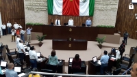 Minuto de silencio en Congreso local en honor de policía asesinado