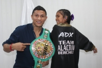 &ldquo;Alacr&aacute;n&rdquo; Berchelt promueve boxeo en Yucat&aacute;n