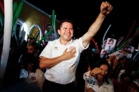 Sahu&iacute; pide el voto en Ixil y Conkal