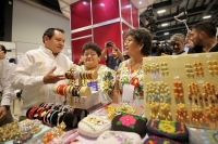 Participan m&aacute;s de 300 expositores en la Expo Feria del Comercio