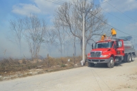 Voraz incendio arrasa gran extensi&oacute;n de maleza