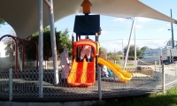 Muere indigente en juegos infantiles&nbsp;