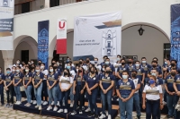 Abanderan delegación UADY a la Universiada Nacional