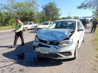 Choque causa caos vehicular en perif&eacute;rico