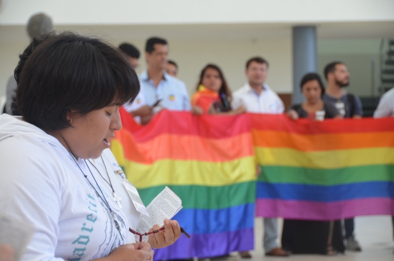 Piden a Dios que matrimonio igualitario no sea aprobado