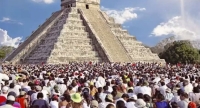 En turismo, más mujeres que hombres laboran en la informalidad