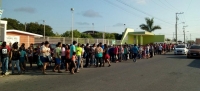 Miles buscan espacios en secundarias p&uacute;blicas